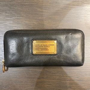 MARC BY MARC JACOBS - “Classic Q” Wallet